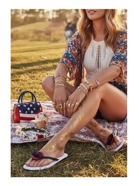 Kate Spade KSNY  Thong Button + Bow Flat Leather Sandals  Red White Blue  8M